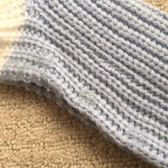 La Vie en Rose Slipper Socks - Blue and White - Picture 6 of 9